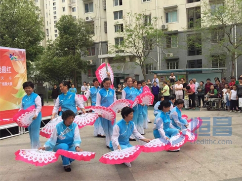 “夕陽(yáng)最美 舞臺(tái)我最紅”社區(qū)廣場(chǎng)舞大賽落幕